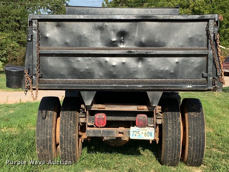 image for item DK6371 1999 Chevrolet C7500  dump truck