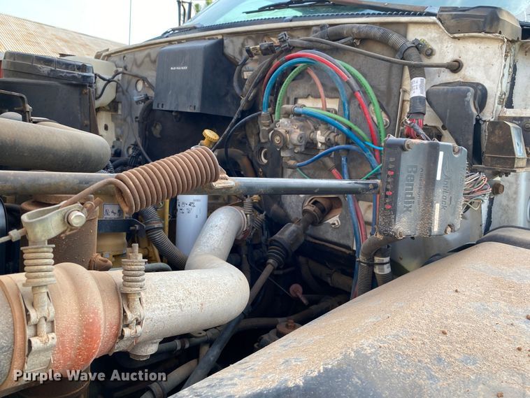 image for item DK6371 1999 Chevrolet C7500  dump truck