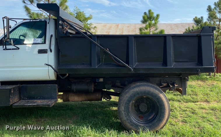 image for item DK6371 1999 Chevrolet C7500  dump truck