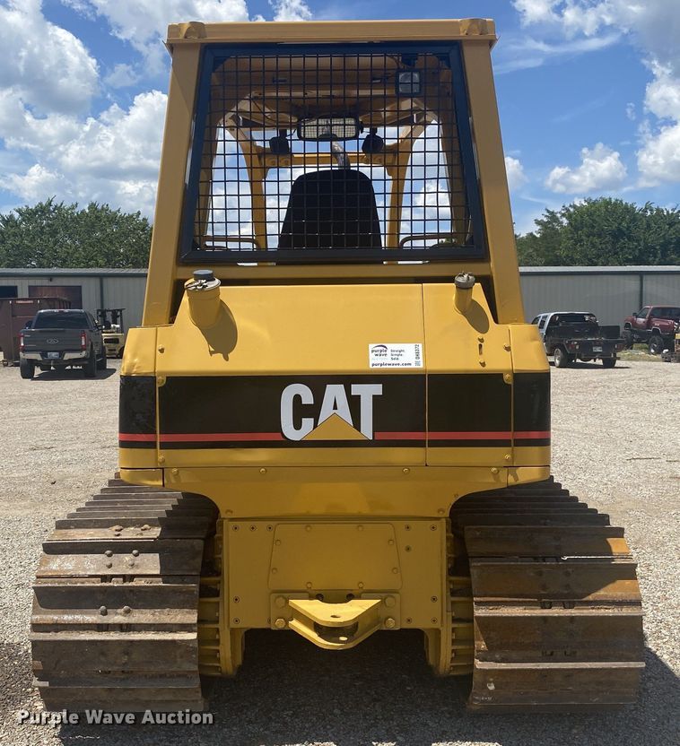 image for item DK6372 2003 Caterpillar D4G LGP  dozer