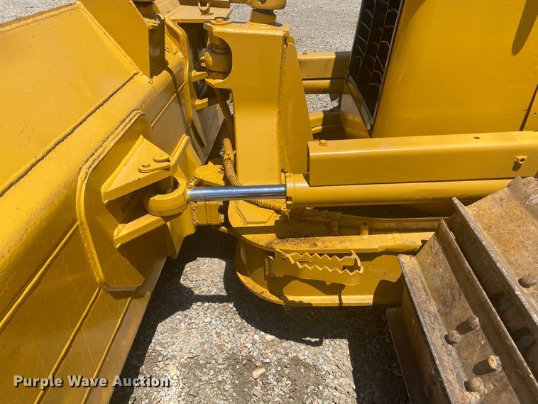 image for item DK6372 2003 Caterpillar D4G LGP  dozer