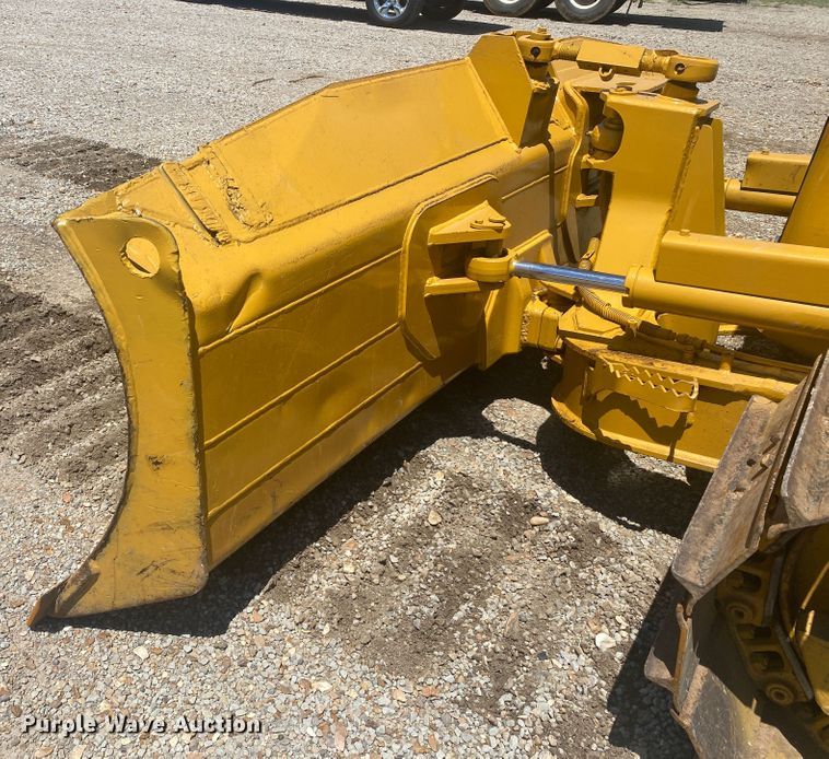 image for item DK6372 2003 Caterpillar D4G LGP  dozer