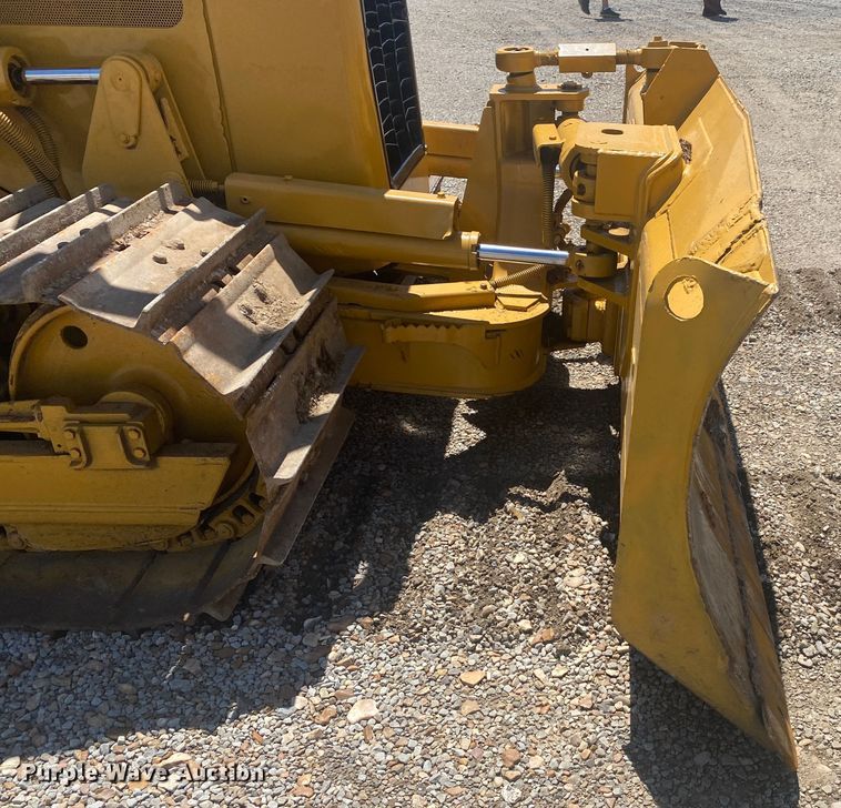 image for item DK6372 2003 Caterpillar D4G LGP  dozer