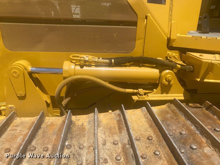image for item DK6372 2003 Caterpillar D4G LGP  dozer