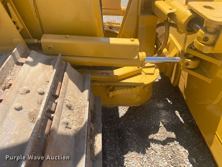 image for item DK6372 2003 Caterpillar D4G LGP  dozer
