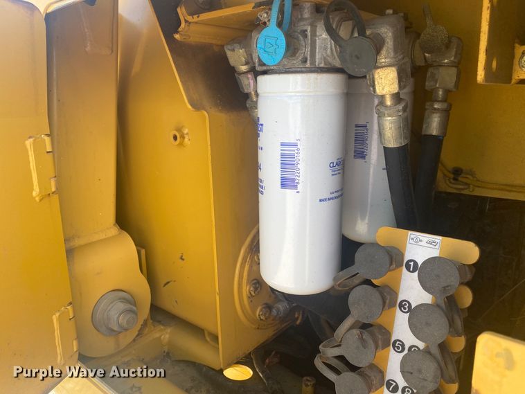 image for item DK6372 2003 Caterpillar D4G LGP  dozer