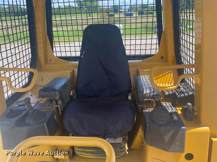 image for item DK6372 2003 Caterpillar D4G LGP  dozer