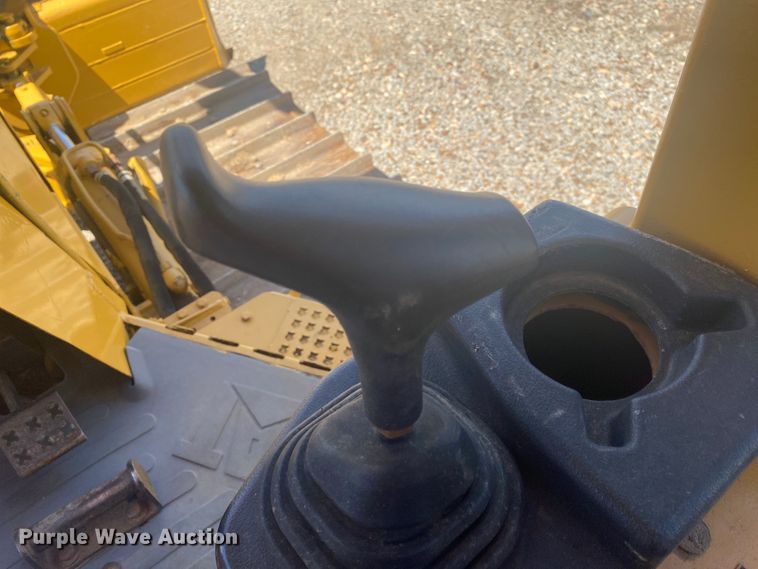 image for item DK6372 2003 Caterpillar D4G LGP  dozer