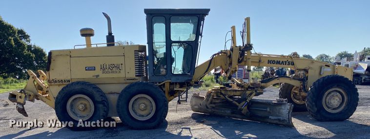 image for item DK6373 1998 Komatsu GD650AW-2CY  motor grader