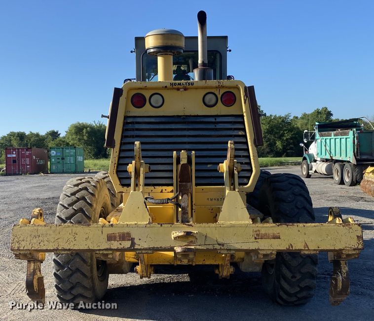 image for item DK6373 1998 Komatsu GD650AW-2CY  motor grader