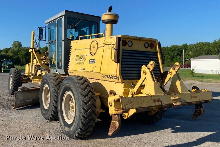 image for item DK6373 1998 Komatsu GD650AW-2CY  motor grader