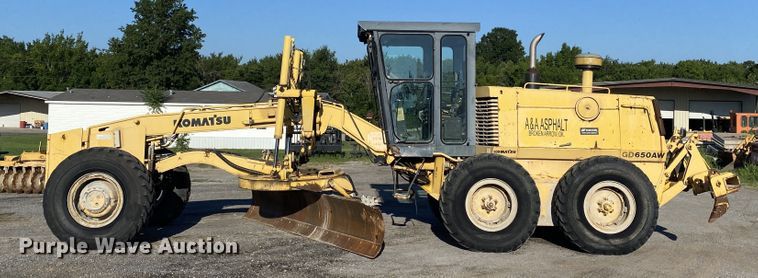 image for item DK6373 1998 Komatsu GD650AW-2CY  motor grader