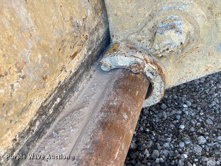 image for item DK6373 1998 Komatsu GD650AW-2CY  motor grader