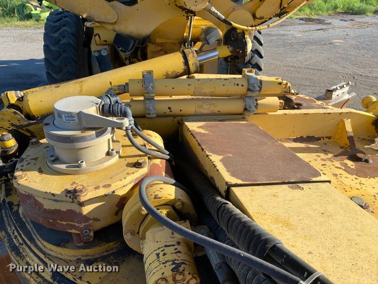 image for item DK6373 1998 Komatsu GD650AW-2CY  motor grader