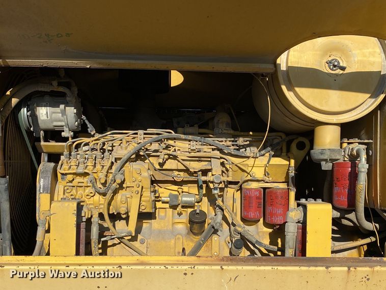 image for item DK6373 1998 Komatsu GD650AW-2CY  motor grader