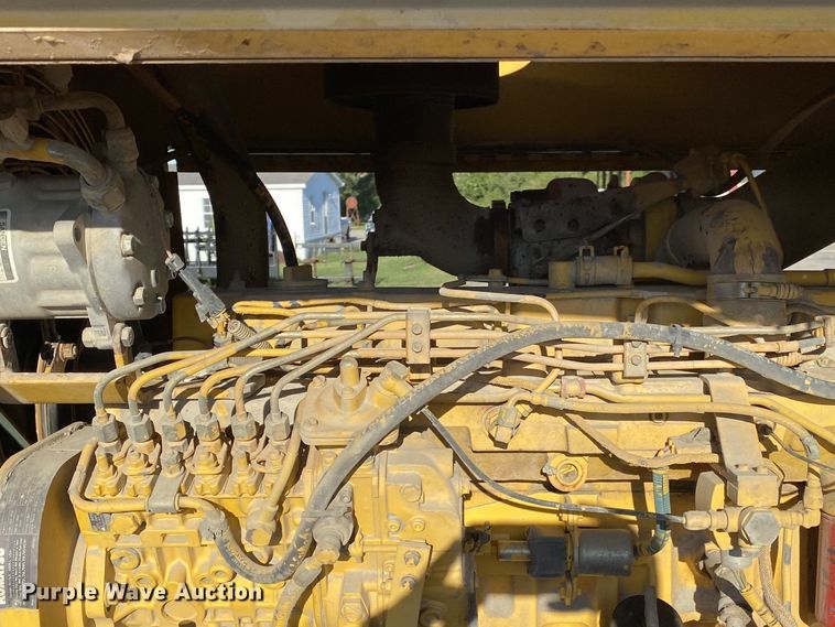 image for item DK6373 1998 Komatsu GD650AW-2CY  motor grader