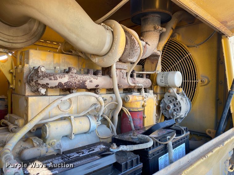 image for item DK6373 1998 Komatsu GD650AW-2CY  motor grader