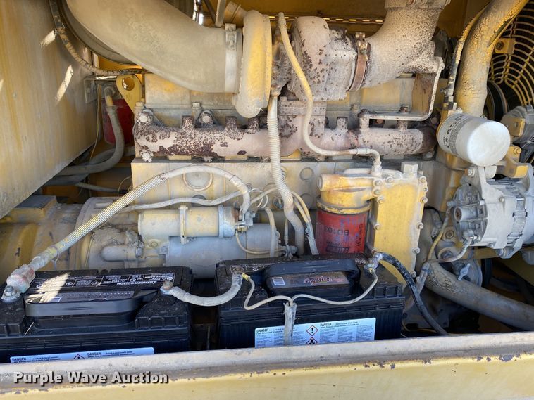 image for item DK6373 1998 Komatsu GD650AW-2CY  motor grader