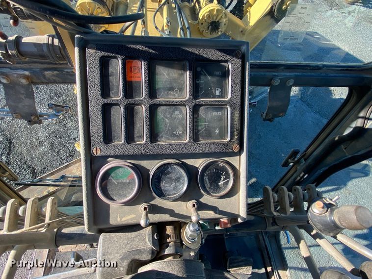 image for item DK6373 1998 Komatsu GD650AW-2CY  motor grader