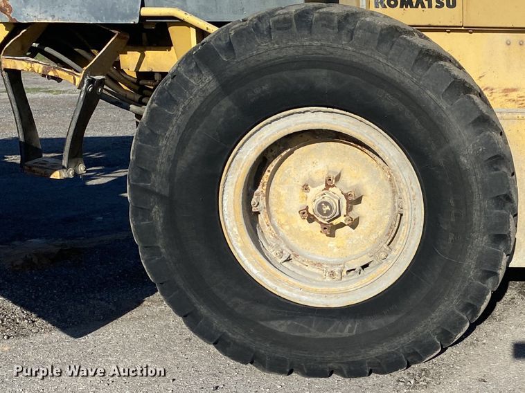 image for item DK6373 1998 Komatsu GD650AW-2CY  motor grader