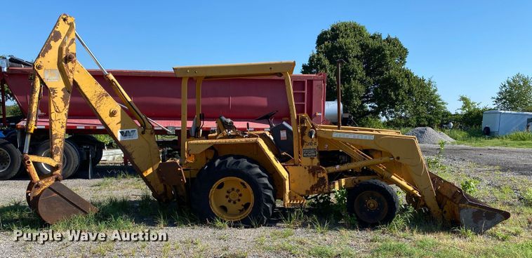 image for item DK6379 1980 John Deere 310A  backhoe