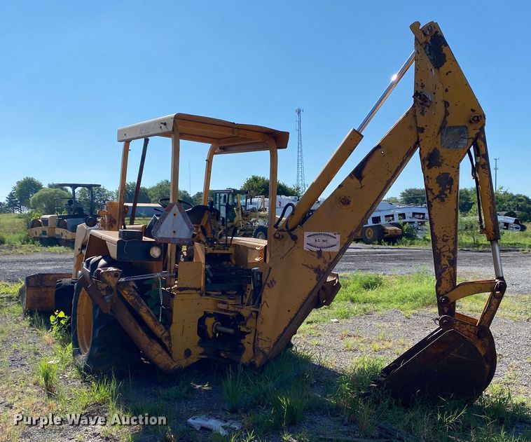 image for item DK6379 1980 John Deere 310A  backhoe