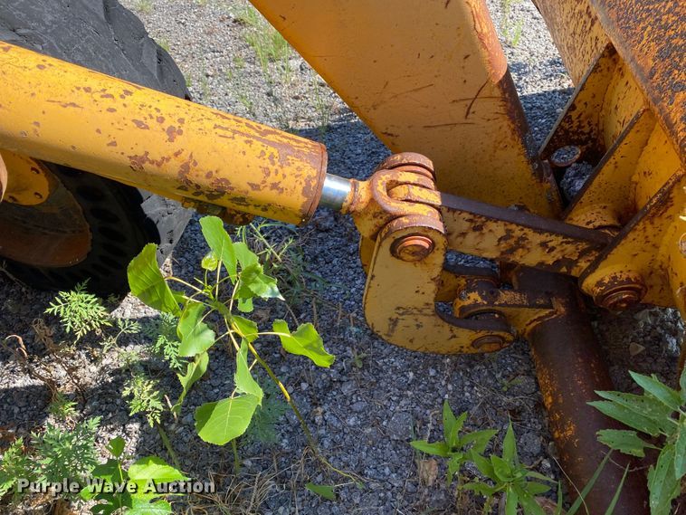 image for item DK6379 1980 John Deere 310A  backhoe