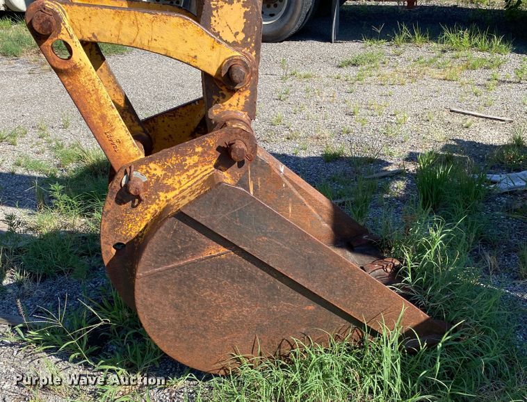 image for item DK6379 1980 John Deere 310A  backhoe