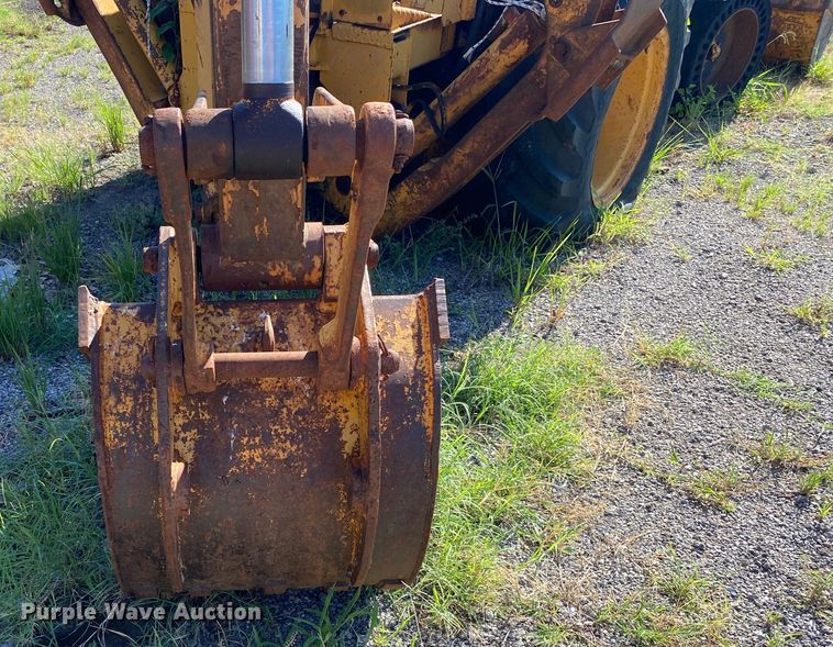 image for item DK6379 1980 John Deere 310A  backhoe