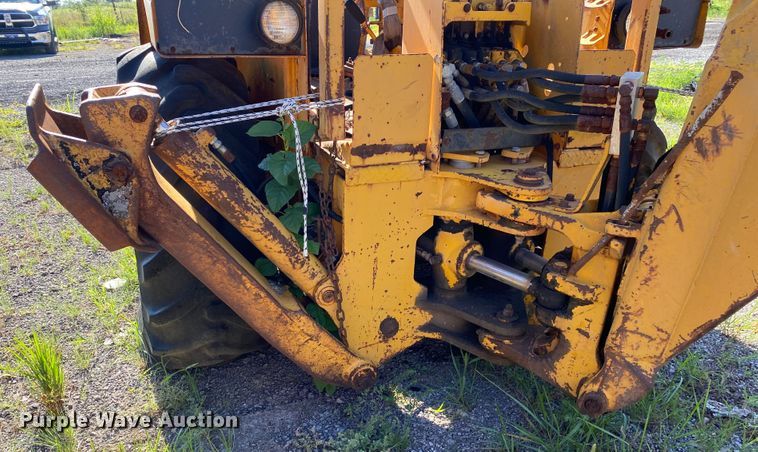 image for item DK6379 1980 John Deere 310A  backhoe