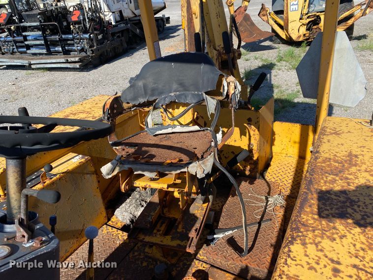 image for item DK6379 1980 John Deere 310A  backhoe