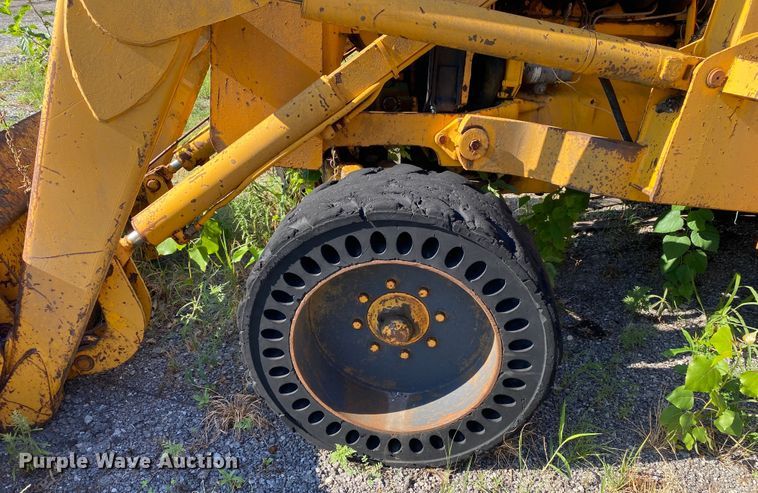 image for item DK6379 1980 John Deere 310A  backhoe