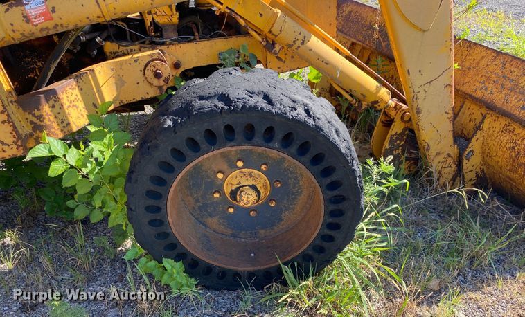 image for item DK6379 1980 John Deere 310A  backhoe