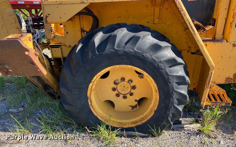 image for item DK6379 1980 John Deere 310A  backhoe