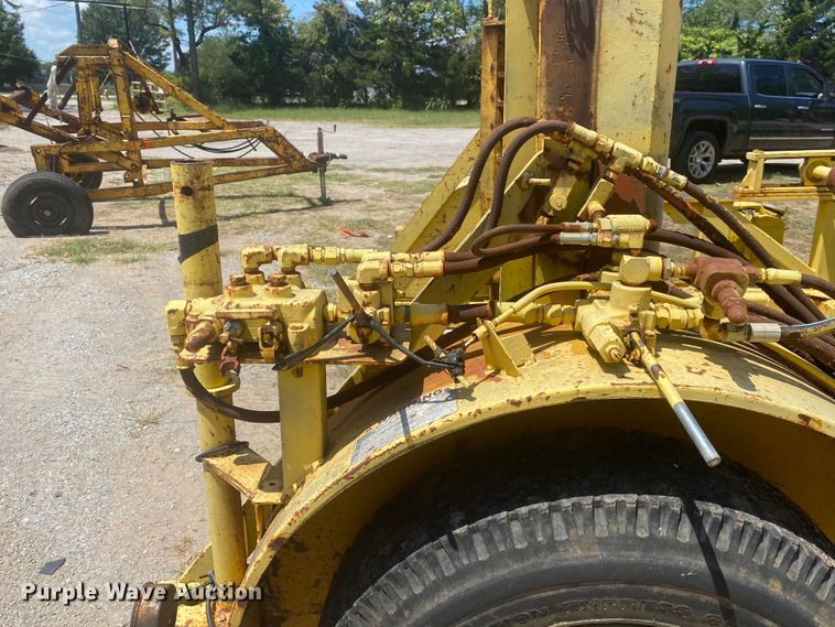 image for item DK6385 1976 Stand  reel trailer