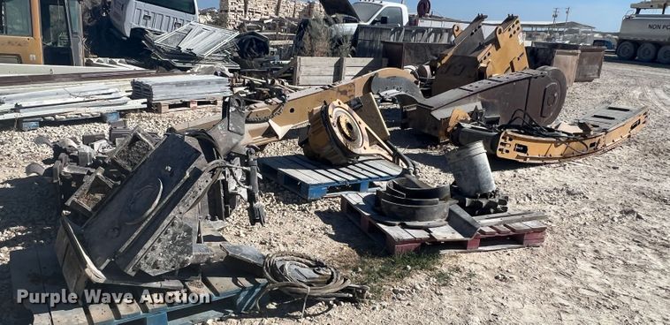 image for item DK7055 Vermeer T655  trencher boom