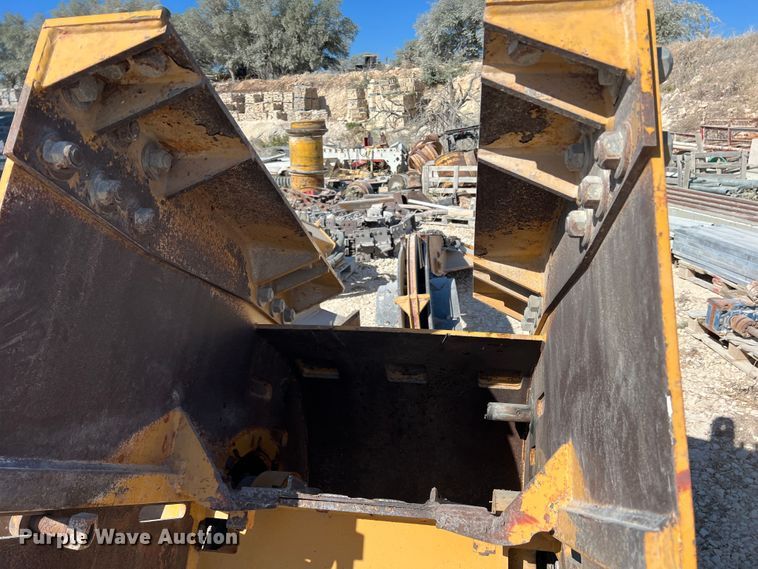 image for item DK7055 Vermeer T655  trencher boom