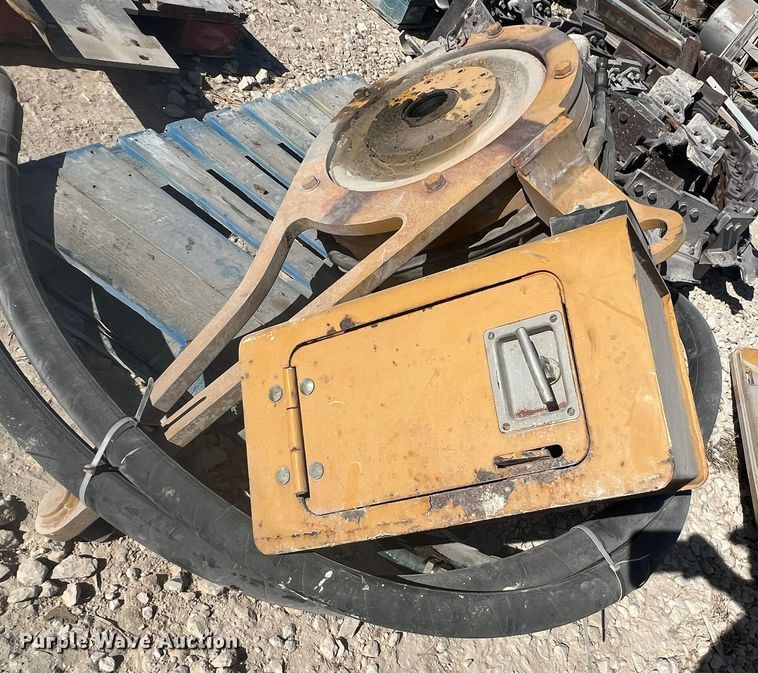 image for item DK7055 Vermeer T655  trencher boom