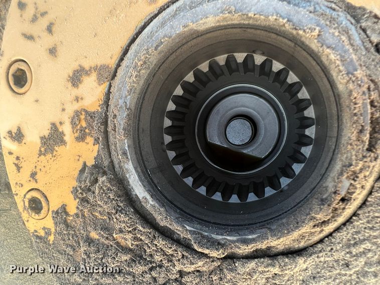 image for item DK7055 Vermeer T655  trencher boom