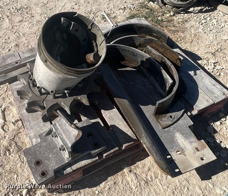 image for item DK7055 Vermeer T655  trencher boom