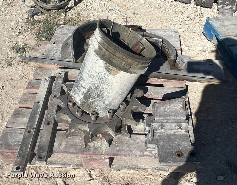 image for item DK7055 Vermeer T655  trencher boom