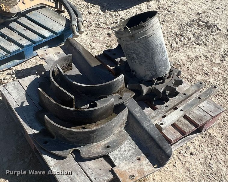 image for item DK7055 Vermeer T655  trencher boom