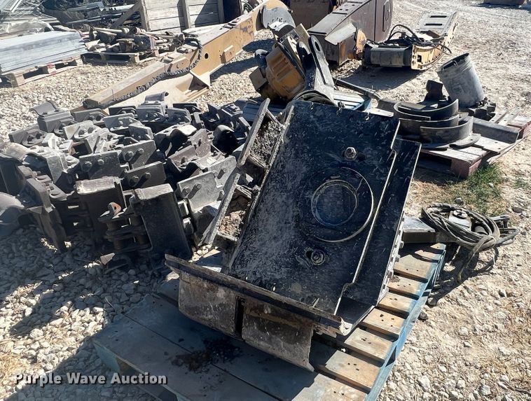 image for item DK7055 Vermeer T655  trencher boom