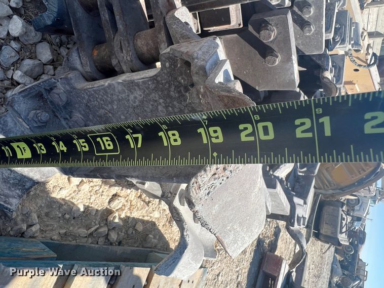 image for item DK7055 Vermeer T655  trencher boom