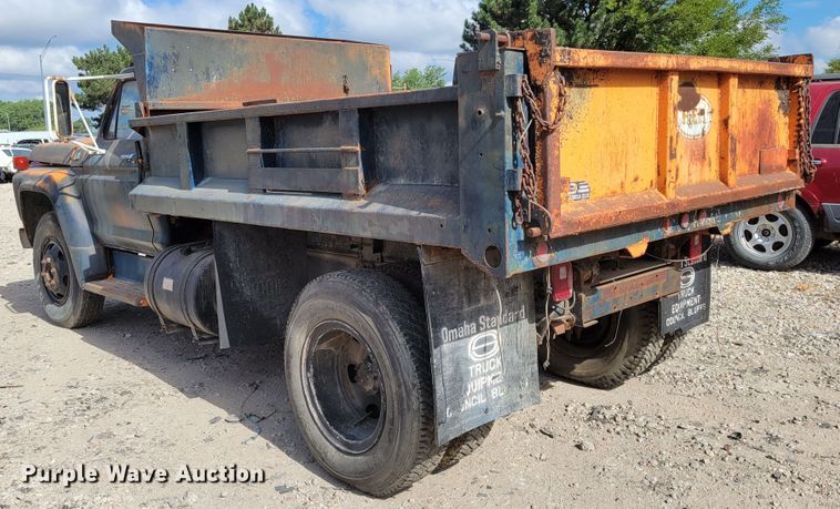 image for item DM2456 1978 Ford F700  dump truck