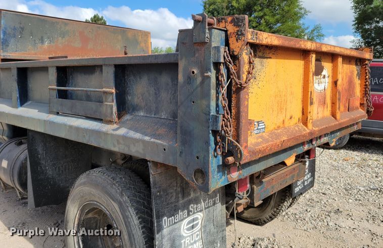 image for item DM2456 1978 Ford F700  dump truck