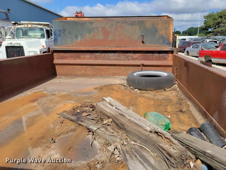 image for item DM2456 1978 Ford F700  dump truck