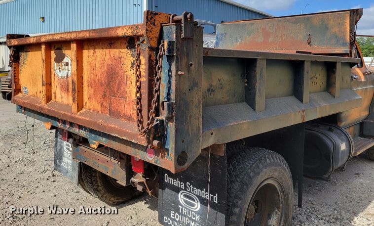 image for item DM2456 1978 Ford F700  dump truck
