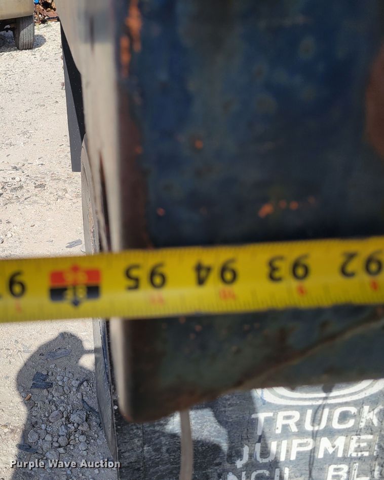 image for item DM2456 1978 Ford F700  dump truck