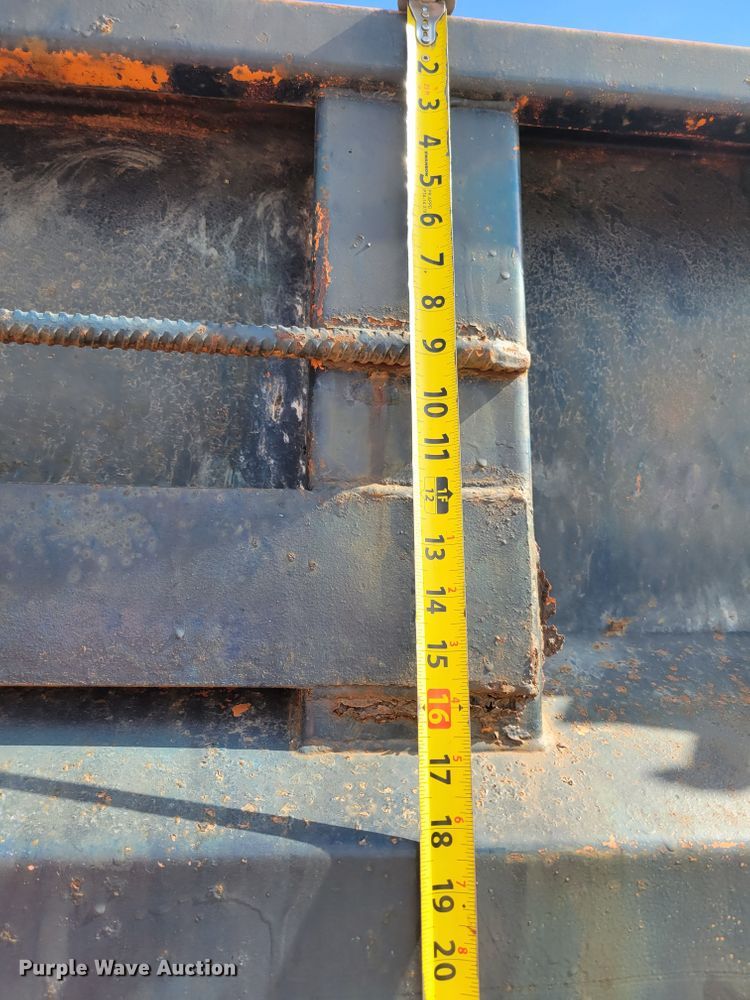 image for item DM2456 1978 Ford F700  dump truck